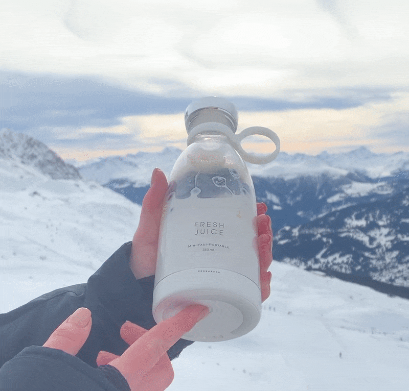 Portable USB Rechargeable Juicer Bottle – Fresh Juice Anytime